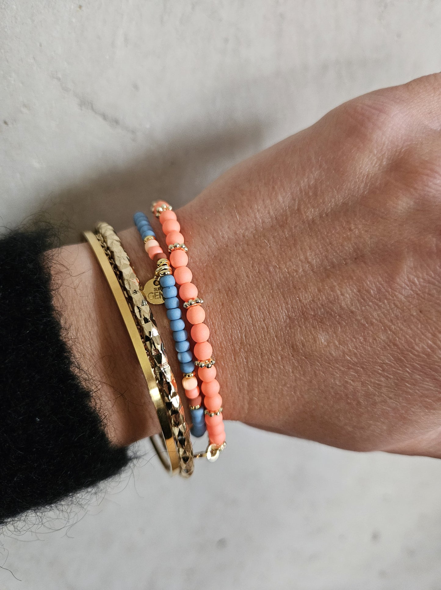 Handgefertigtes Armband ▪️MINI ROC MILKY BLUE