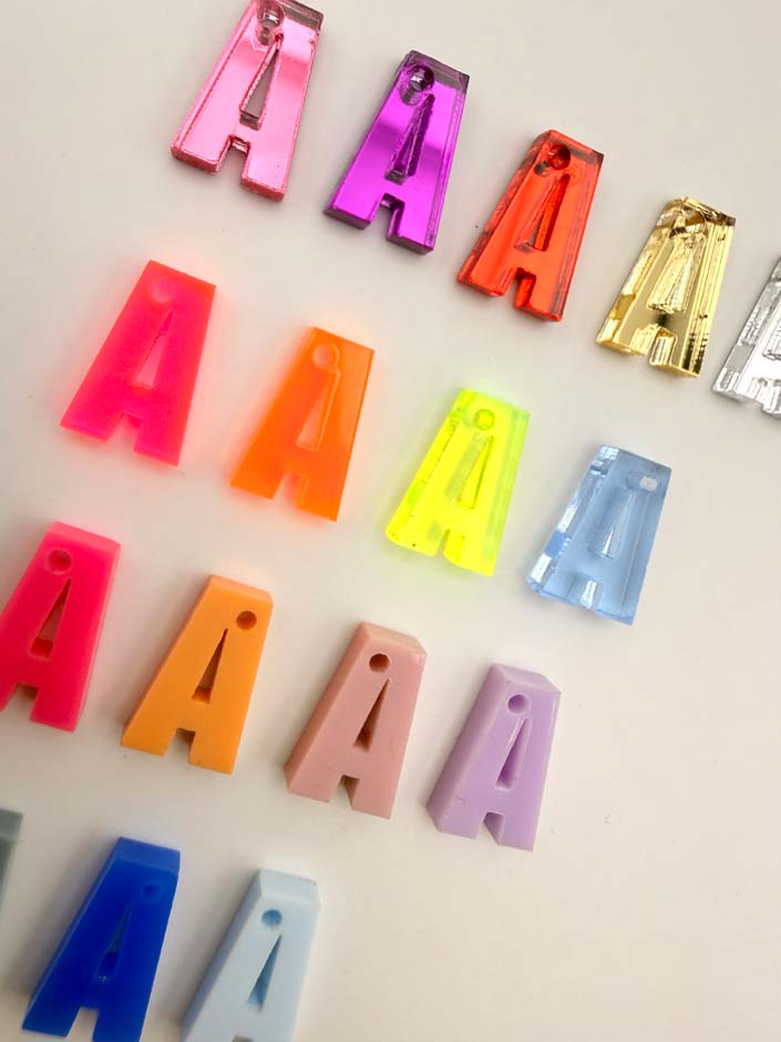 Kette mit Buchstaben und Highlighter - CousinClay