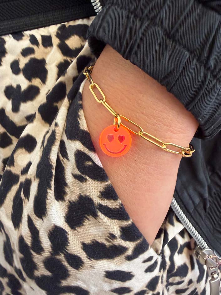 Büroklammer-Armband mit neonfarbenen Smiley-Charms