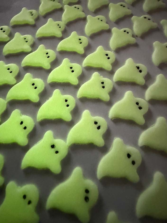 GLOW IN THE DARK - Gespenster 👻