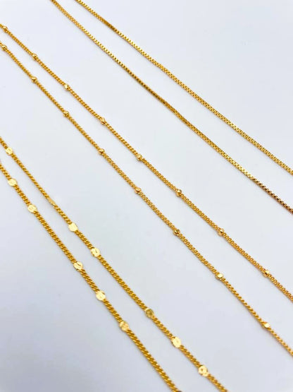 Ketten mit Neon-Smileyanhänger